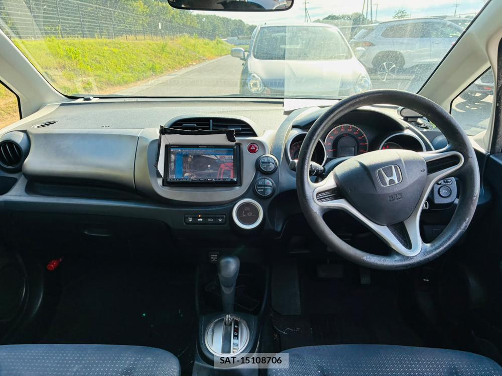 Honda FIT 2008-09 8199625-12