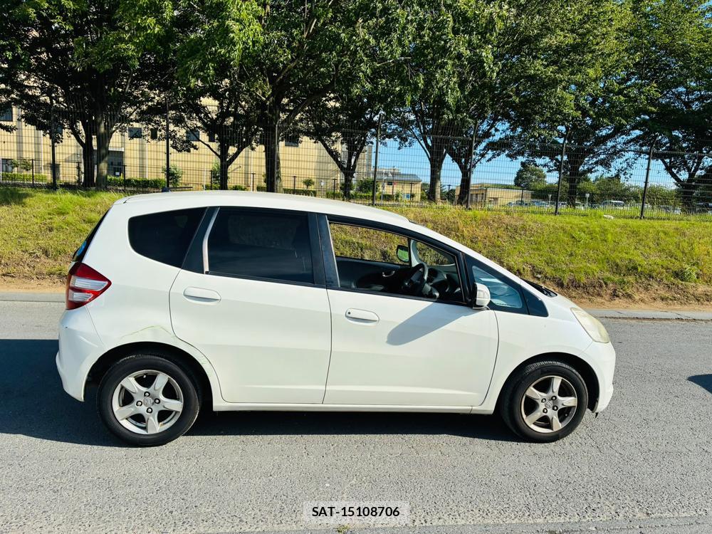 Honda FIT 2008-09 8199625-5