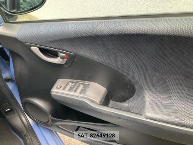 Honda FIT 2009-11 8230005-12