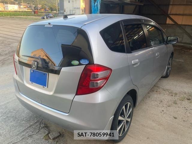 Honda FIT 2008-01 8230013-1