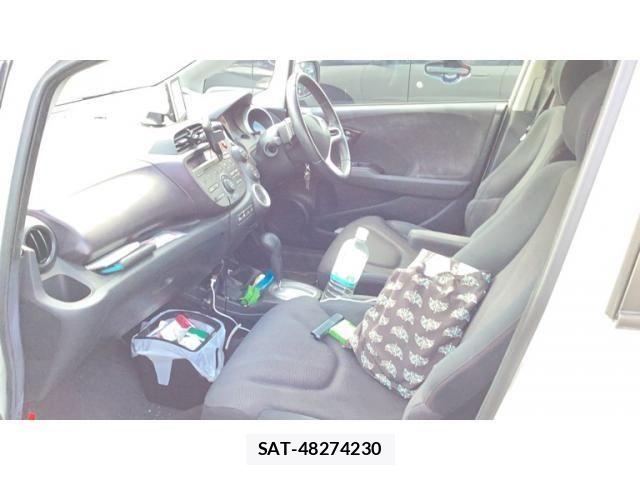 Honda FIT 2008-06 8230002-13