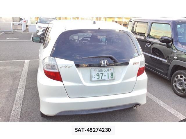 Honda FIT 2008-06 8230002-1