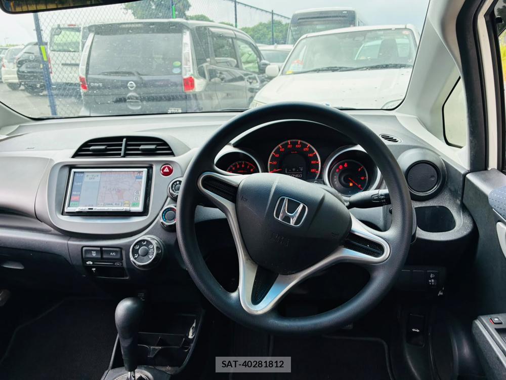 Honda FIT 2010-08 8170160-13