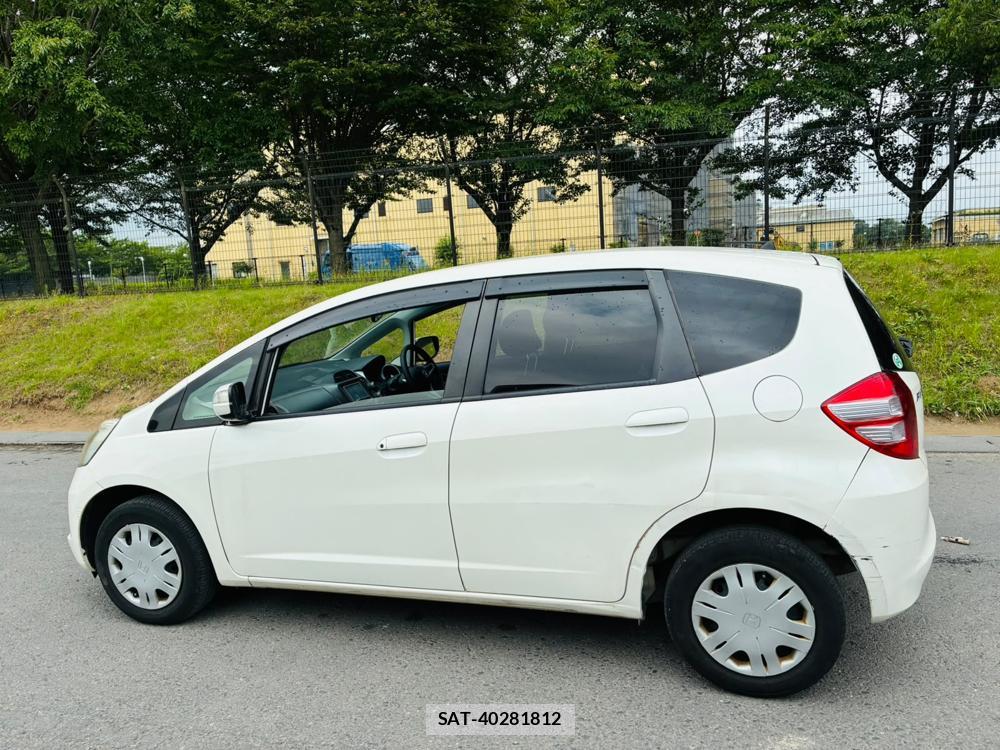 Honda FIT 2010-08 8170160-1