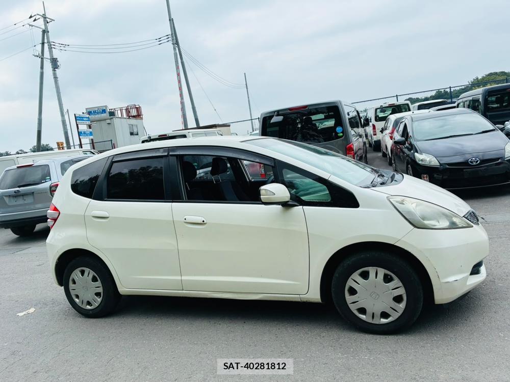 Honda FIT 2010-08 8170160-5
