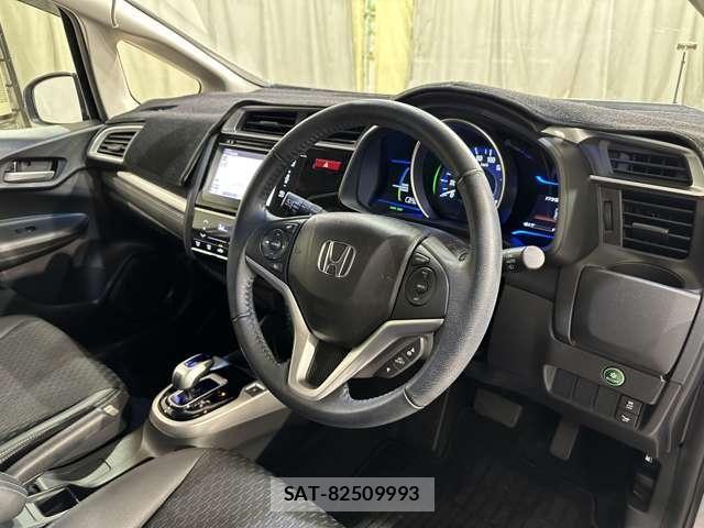Honda FIT 2013-11 8229996-9
