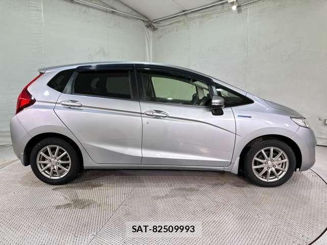 Honda FIT 2013-11 8229996-4