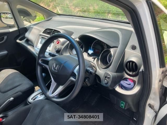 Honda FIT 2011-08 8229997-8