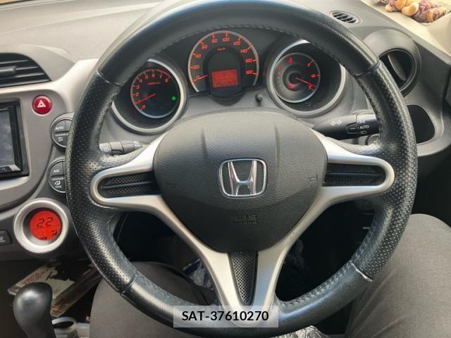 Honda FIT 2010-10 8245199-15