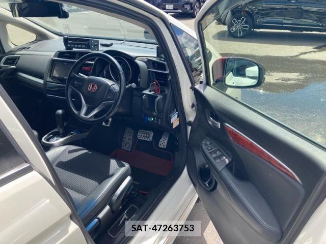 Honda FIT 2015-10 8245196-14