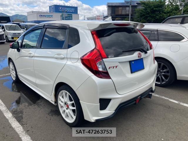 Honda FIT 2015-10 8245196-3
