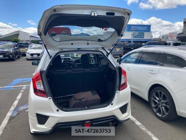 Honda FIT 2015-10 8245196-5