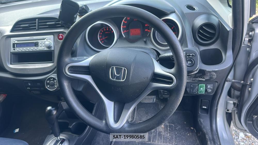 Honda FIT 2011-11 7839246-14