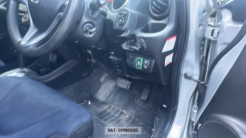 Honda FIT 2011-11 7839246-16