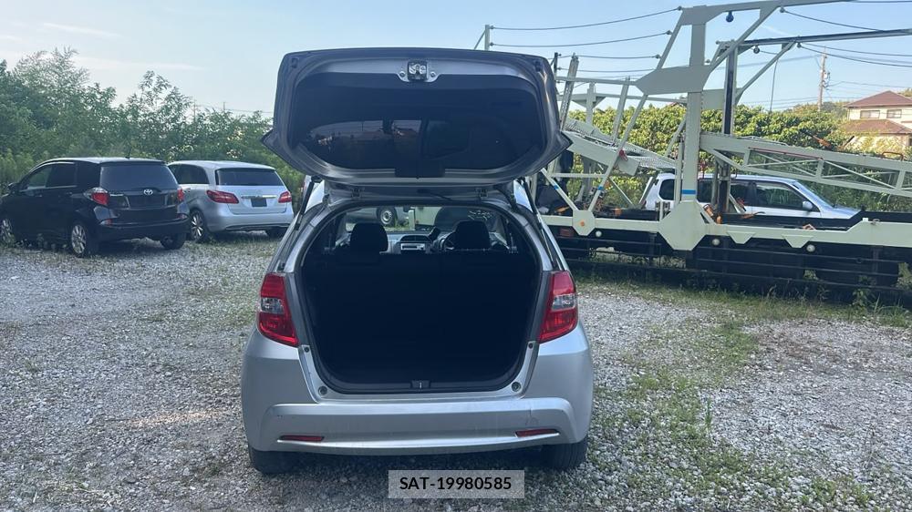 Honda FIT 2011-11 7839246-23