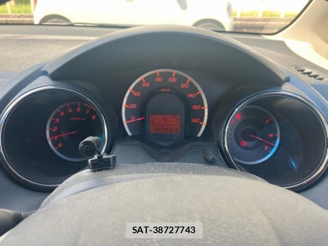 Honda FIT 2012-10 8245197-17