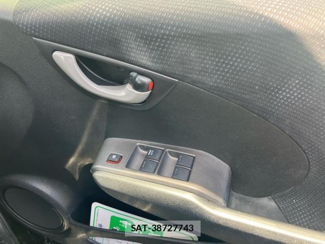 Honda FIT 2012-10 8245197-19