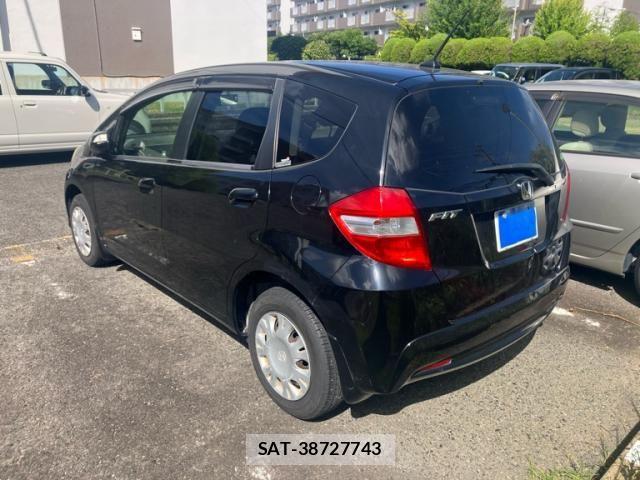 Honda FIT 2012-10 8245197-3