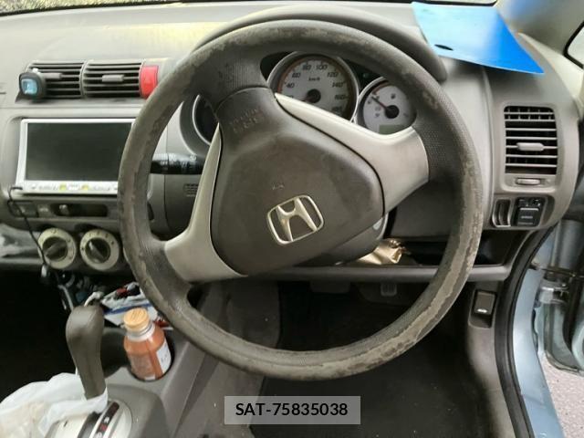 Honda FIT 2004-11 8245198-12