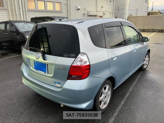 Honda FIT 2004-11 8245198-2