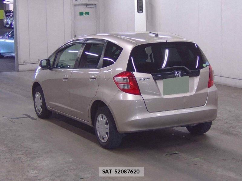 Honda FIT 2010-04 8252488-2