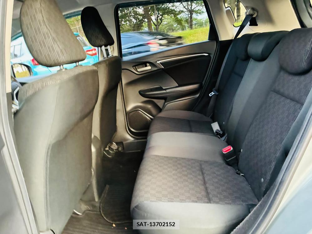 Honda FIT 2013-12 8170163-9