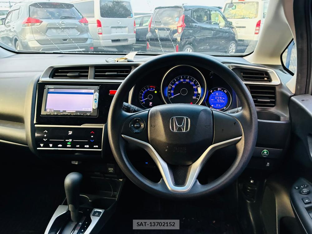 Honda FIT 2013-12 8170163-13