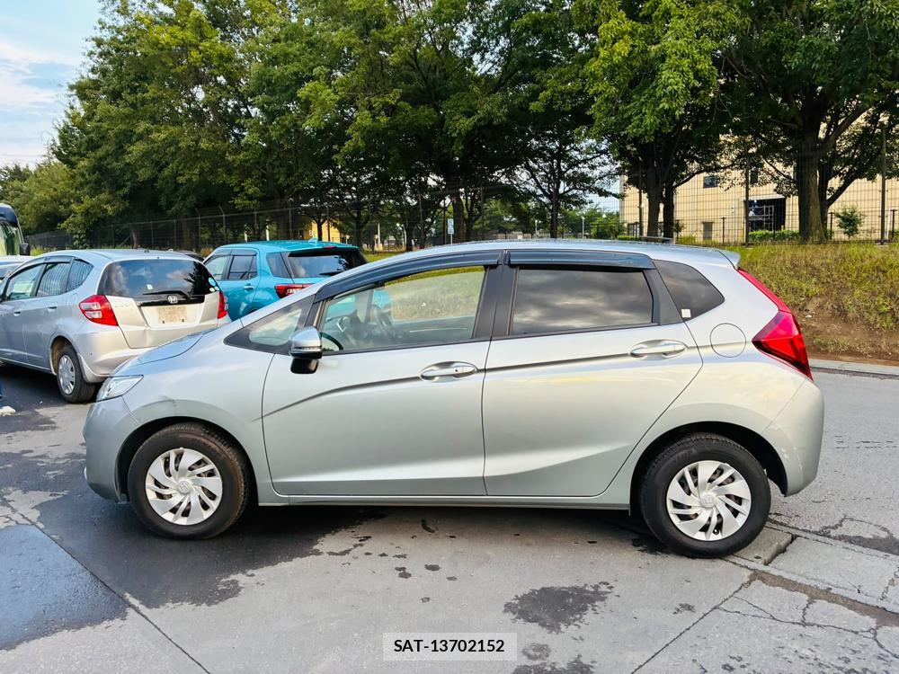 Honda FIT 2013-12 8170163-1