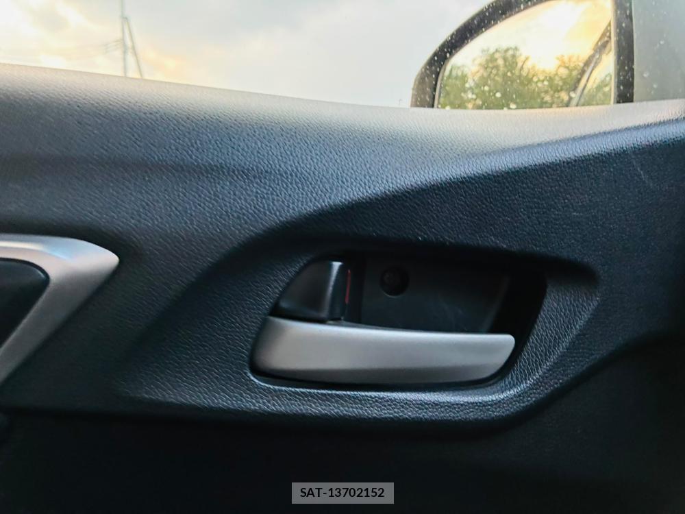Honda FIT 2013-12 8170163-21