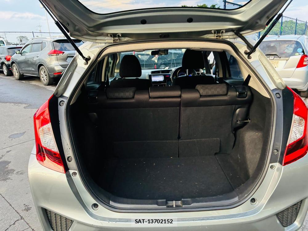 Honda FIT 2013-12 8170163-24