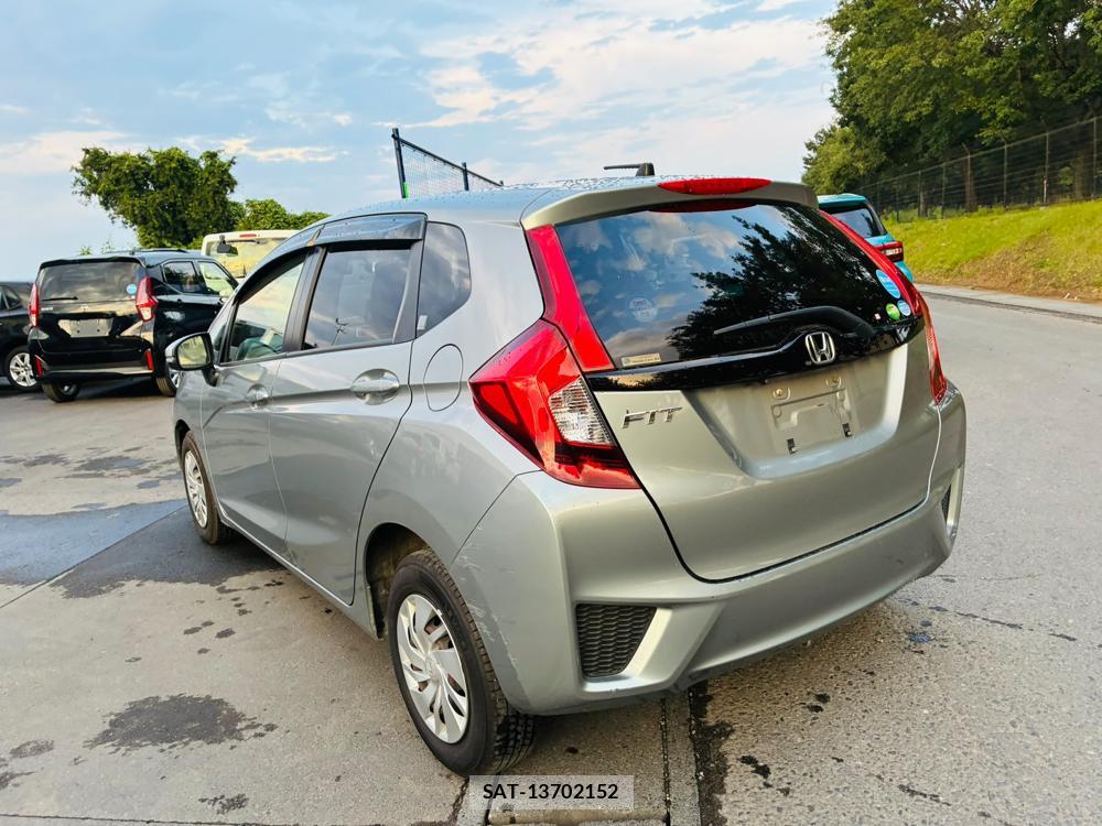 Honda FIT 2013-12 8170163-2