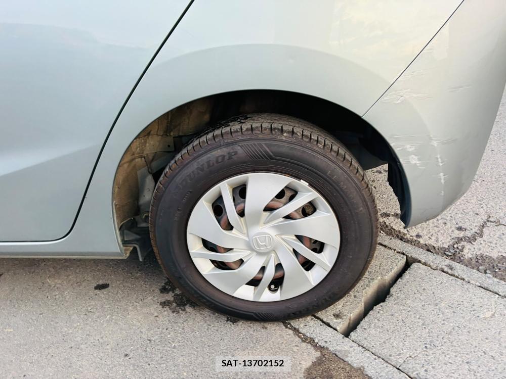Honda FIT 2013-12 8170163-29
