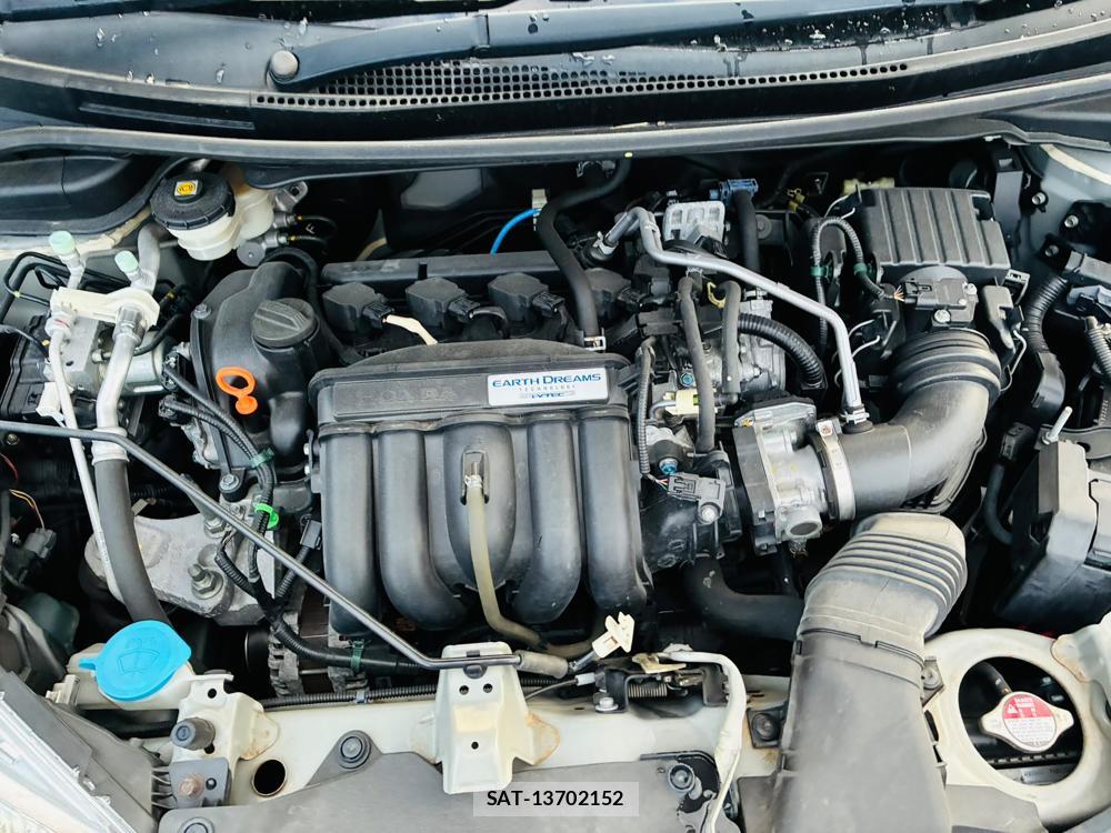 Honda FIT 2013-12 8170163-32