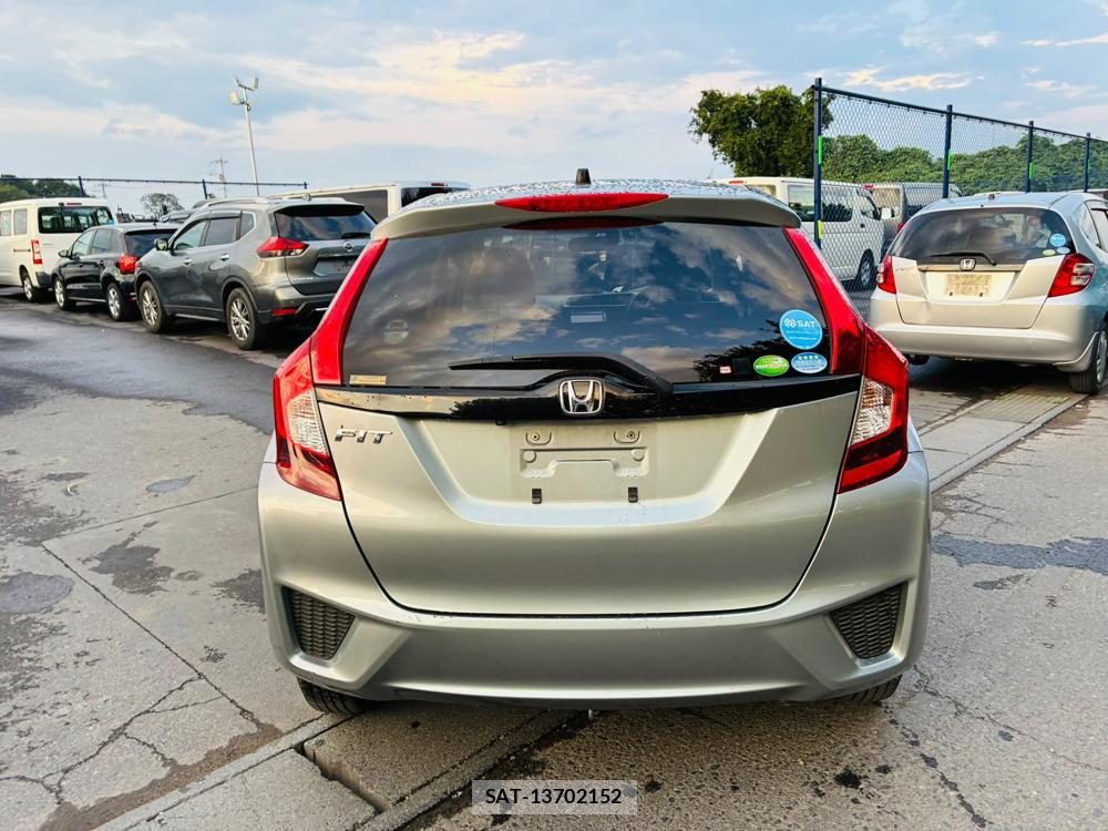 Honda FIT 2013-12 8170163-3