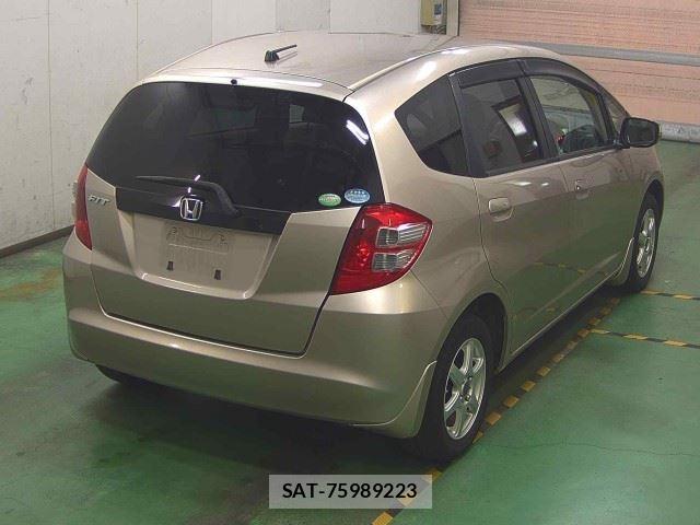 Honda FIT 2009-08 8190983-1