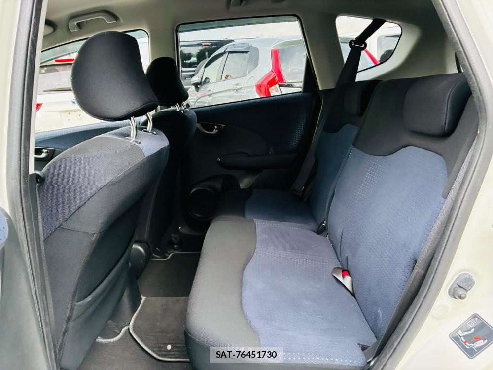 Honda FIT 2008-04 7711220-9