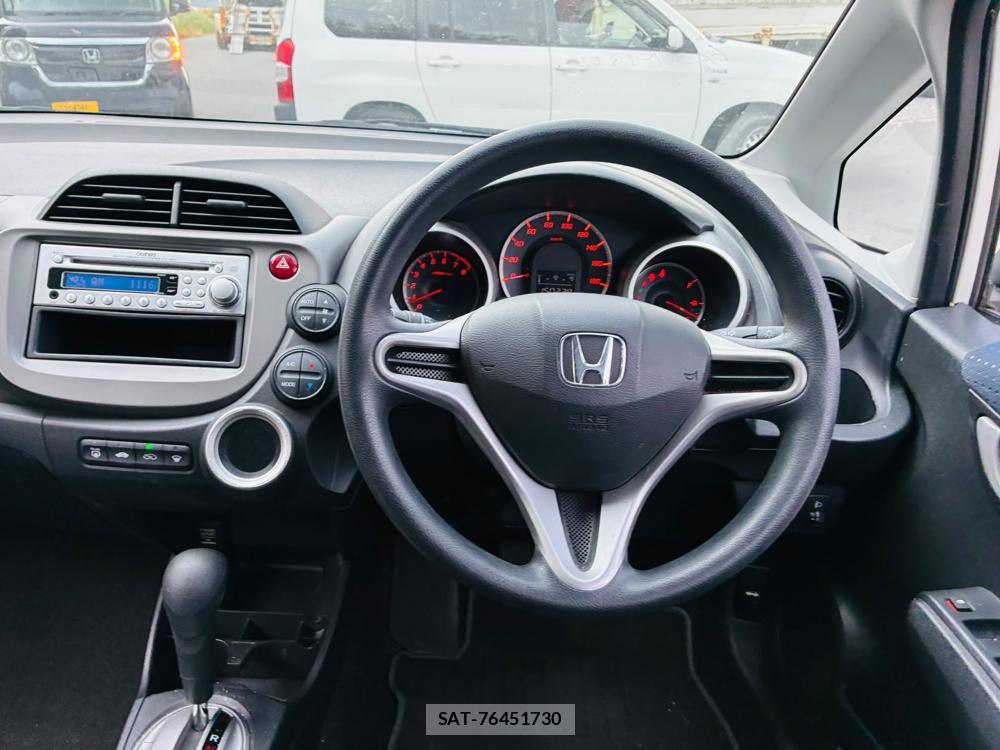Honda FIT 2008-04 7711220-13