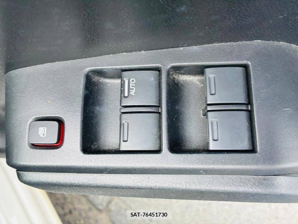 Honda FIT 2008-04 7711220-21