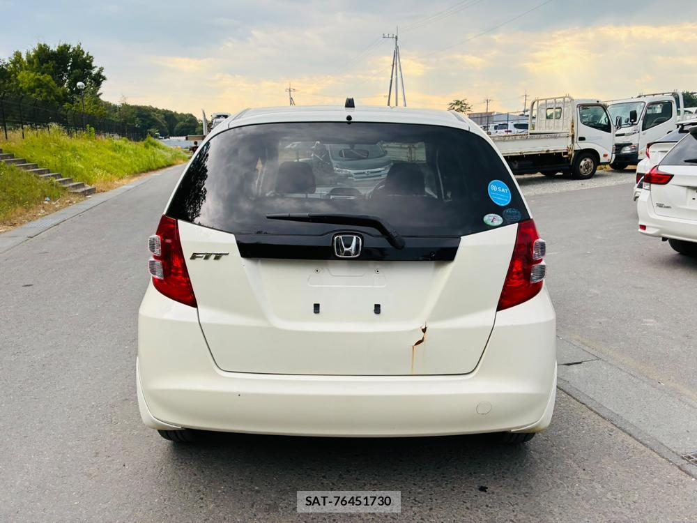 Honda FIT 2008-04 7711220-3