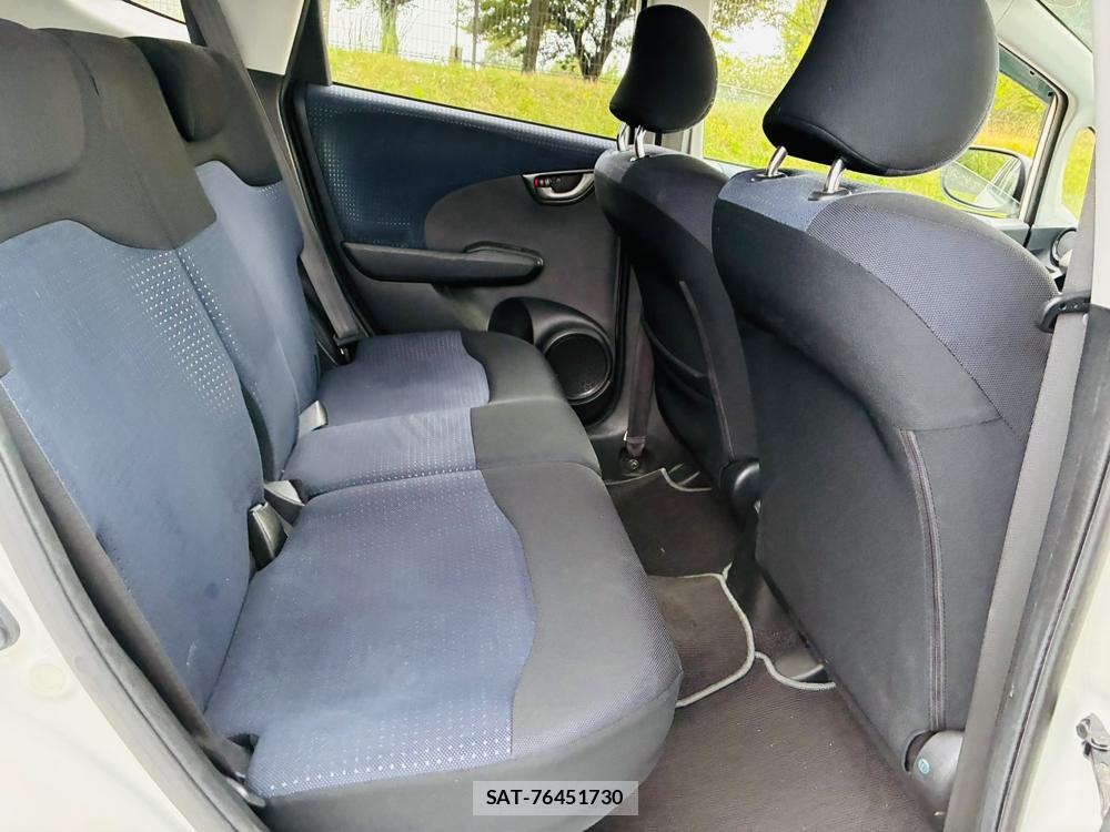 Honda FIT 2008-04 7711220-8
