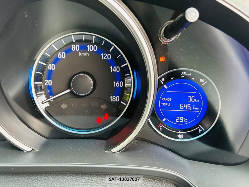 Honda FIT 2015-02 8226309-15