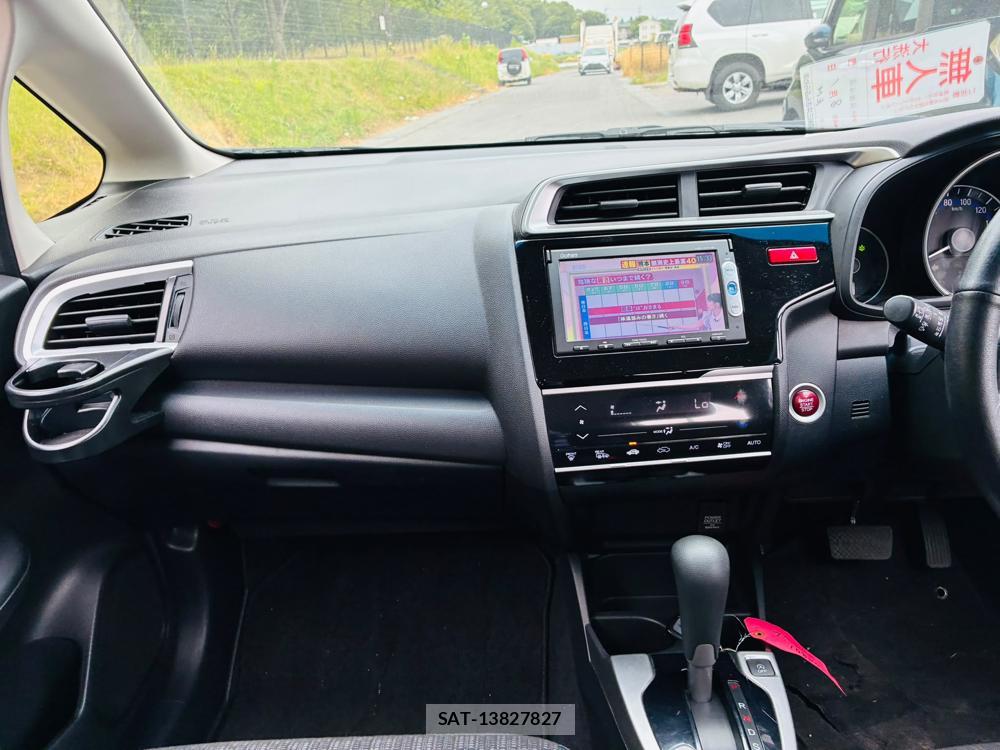 Honda FIT 2015-02 8226309-16