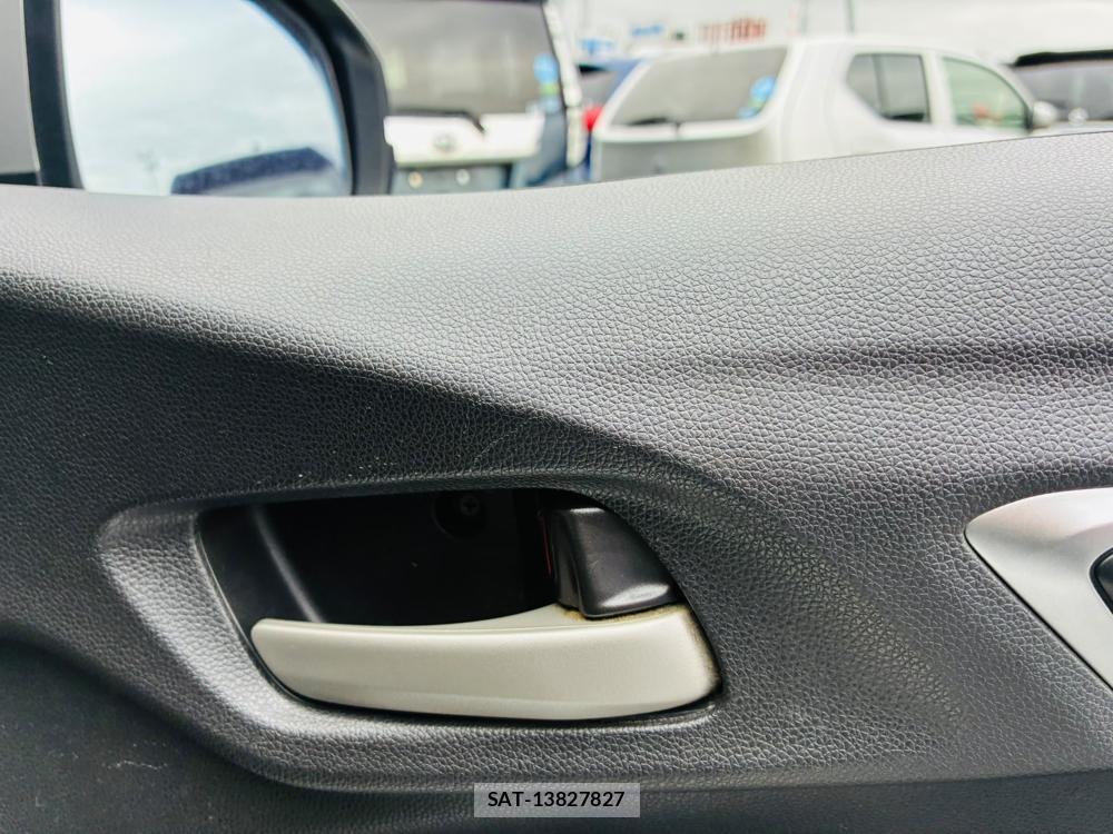 Honda FIT 2015-02 8226309-19