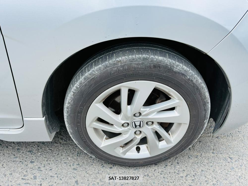 Honda FIT 2015-02 8226309-27