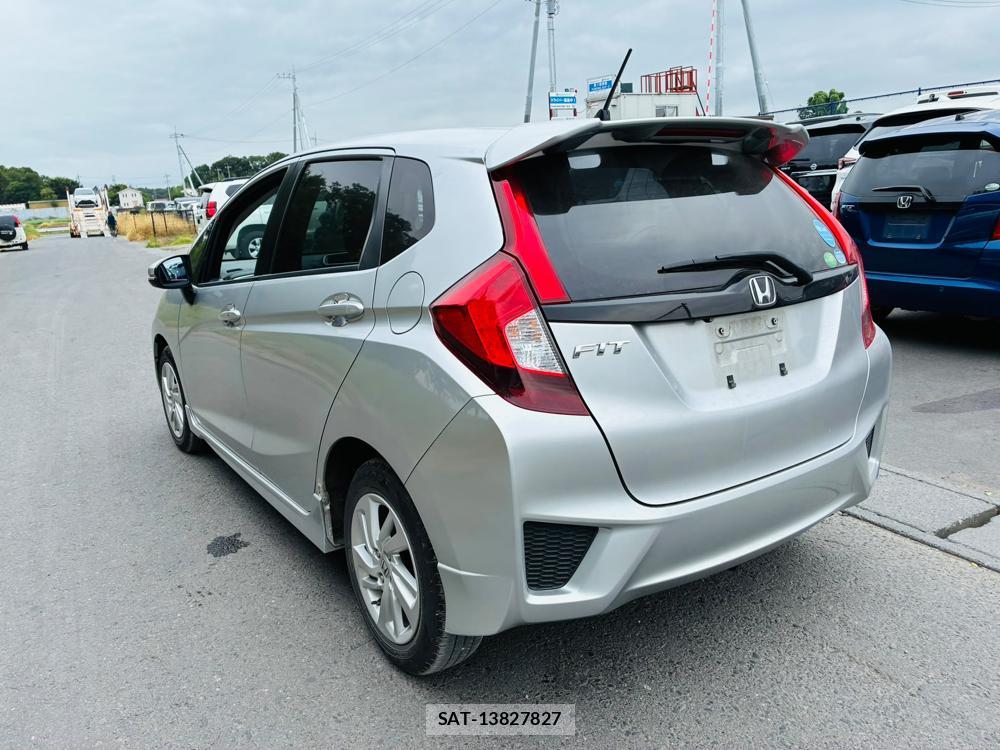 Honda FIT 2015-02 8226309-2