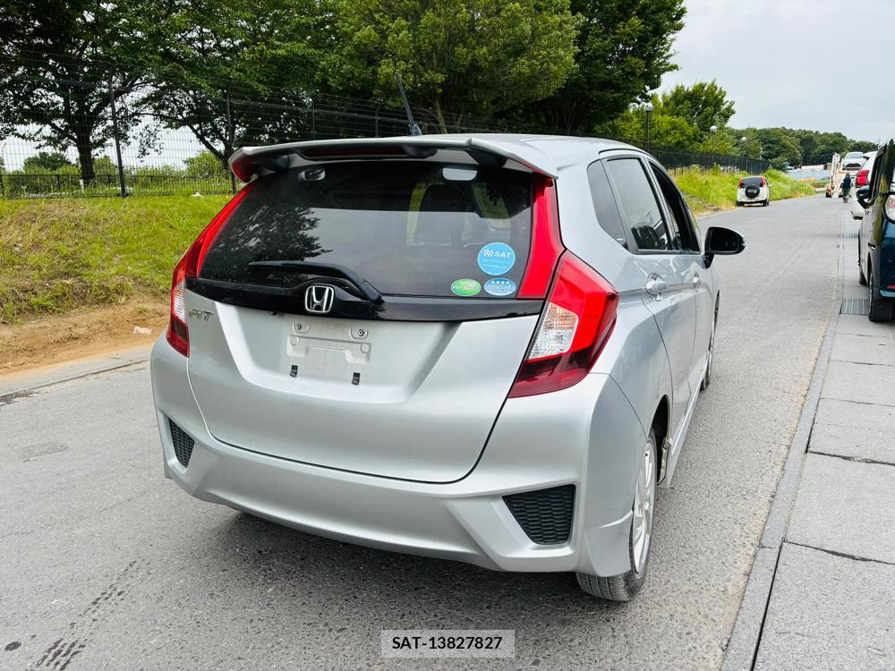 Honda FIT 2015-02 8226309-4