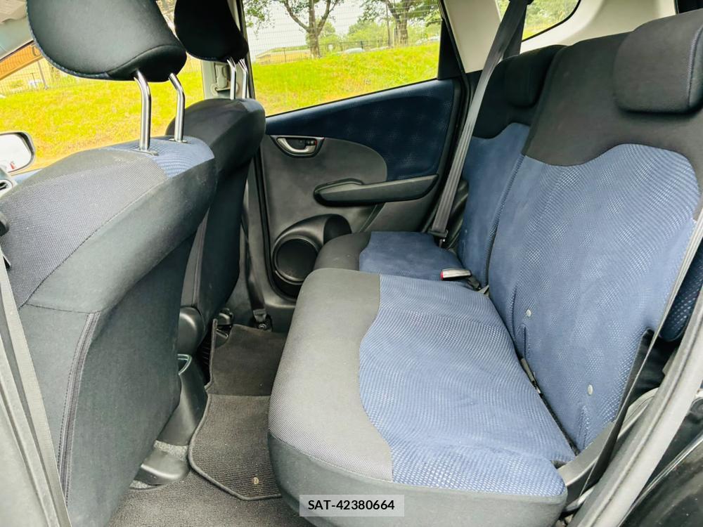 Honda FIT 2011 8225914-9