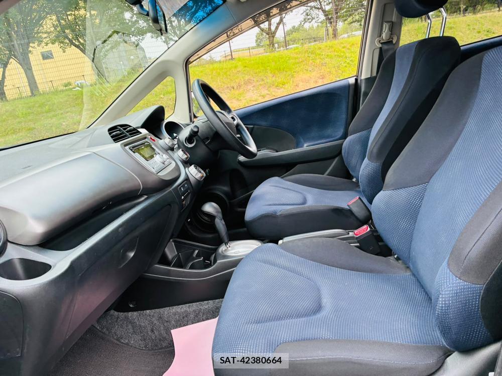 Honda FIT 2011 8225914-10