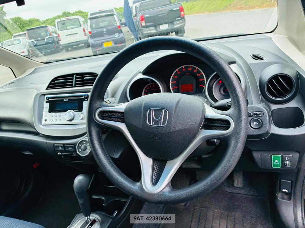 Honda FIT 2011 8225914-14