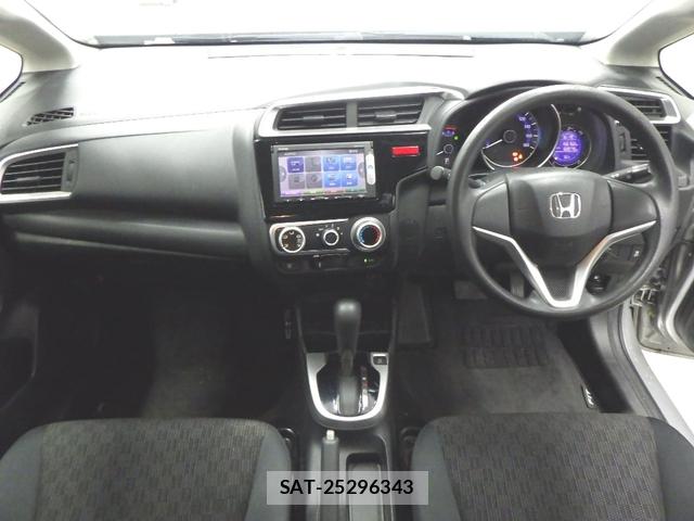 Honda FIT 2013-12 8282307-6